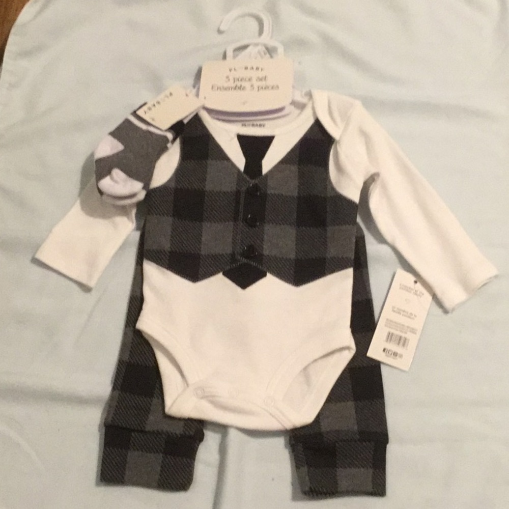 Pl Baby NWT 3 piece set